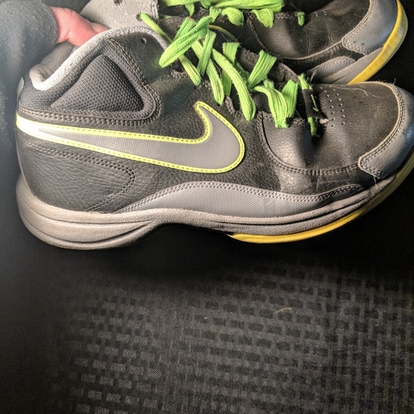 nike overplay basketball shoes